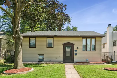 291 Clyde Avenue, Calumet City, IL 60409 - Photo 2