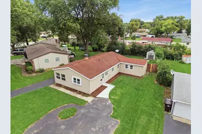 693 Minerva Avenue, Wauconda, IL 60084 - Photo 6