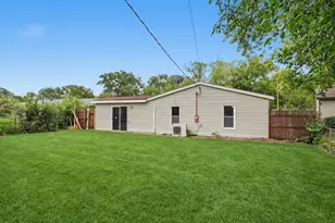 693 Minerva Ave, Wauconda, IL 60084 - Photo 32