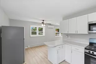 693 Minerva Ave, Wauconda, IL 60084 - Photo 18