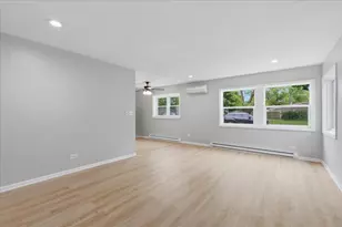 693 Minerva Ave, Wauconda, IL 60084 - Photo 10