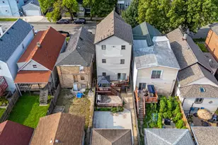 539 W 44th Pl, Chicago, IL 60609 - Photo 6
