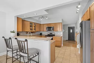 14735 Highland Avenue, Orland Park, IL 60462 - Photo 8