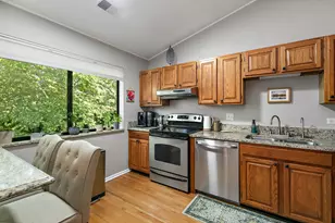 1290 Oak Hill Rd, Lake Barrington, IL 60010 - Photo 8