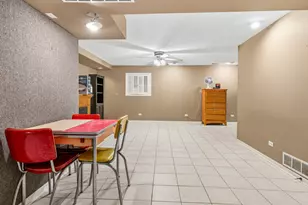 7701 Old Post Rd, Crystal Lake, IL 60014 - Photo 16