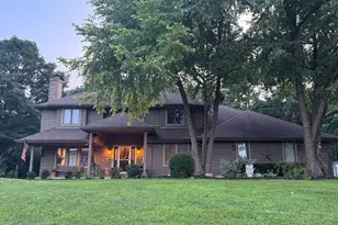 7701 Old Post Rd, Crystal Lake, IL 60014 - Photo 2