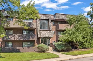 516 Timber Ridge Dr, Carol Stream, IL 60188 - Photo 2