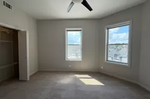 617 W Drummond Pl, Chicago, IL 60614 - Photo 10
