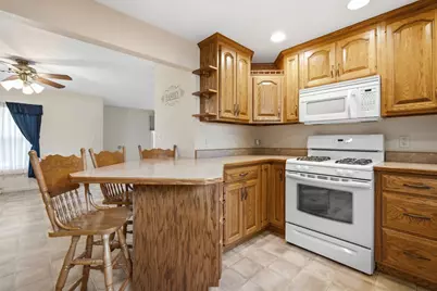 100 E Lincoln Drive, Cooksville, IL 61730 - Photo 12