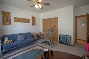 212 Rodeo Dr, Grayslake, IL 60030 - Photo 24