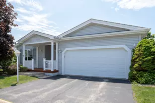 212 Rodeo Dr, Grayslake, IL 60030 - Photo 2