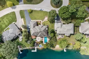 28951 Forest Lake Ln, Libertyville, IL 60048 - Photo 8