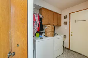 625 Enclave Ln, Manteno, IL 60950 - Photo 14