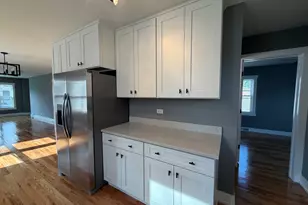 334 W 101st Pl, Chicago, IL 60628 - Photo 10