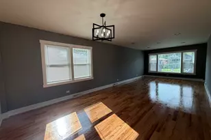 334 W 101st Pl, Chicago, IL 60628 - Photo 8