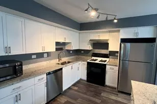 801 N Tamarac Blvd, Addison, IL 60101 - Photo 6