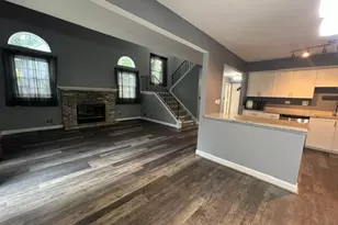 801 N Tamarac Blvd, Addison, IL 60101 - Photo 8