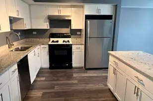 801 N Tamarac Blvd, Addison, IL 60101 - Photo 4
