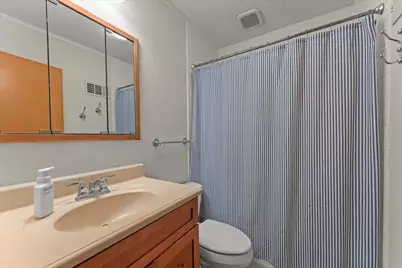 917 W Washington Street, Champaign, IL 61821 - Photo 16