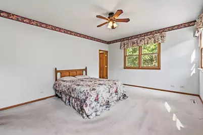 341 Old Darby Lane, Winthrop Harbor, IL 60096 - Photo 18