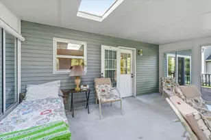 341 Old Darby Ln, Winthrop Harbor, IL 60096 - Photo 30