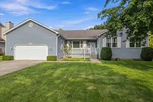 341 Old Darby Ln, Winthrop Harbor, IL 60096 - Photo 2