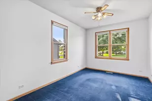 341 Old Darby Ln, Winthrop Harbor, IL 60096 - Photo 24