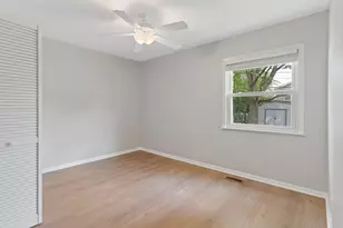 302 Healy Ave, Romeoville, IL 60446 - Photo 12
