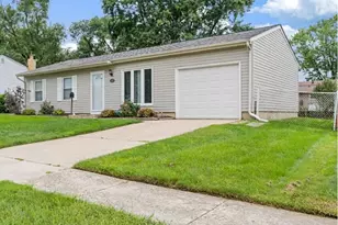 302 Healy Ave, Romeoville, IL 60446 - Photo 2