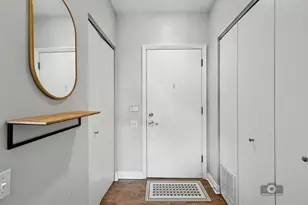 859 W Erie St, Chicago, IL 60642 - Photo 4