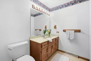 800 Ravinia Dr, Shorewood, IL 60404 - Photo 22