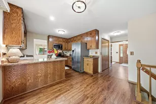 800 Ravinia Dr, Shorewood, IL 60404 - Photo 8