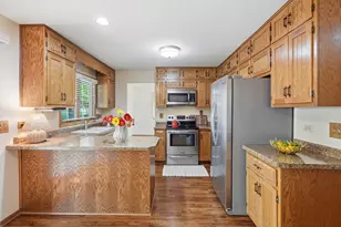 800 Ravinia Dr, Shorewood, IL 60404 - Photo 10