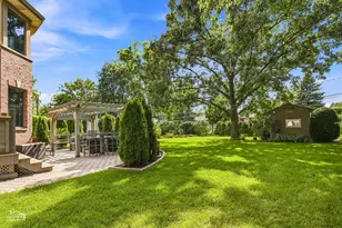 916 S I Oka Ave, Mount Prospect, IL 60056 - Photo 6