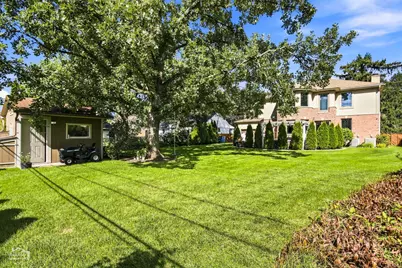 916 S I Oka Avenue, Mount Prospect, IL 60056 - Photo 8