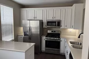 3401 Kentshire Cir, Aurora, IL 60504 - Photo 4