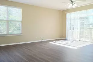 3401 Kentshire Cir, Aurora, IL 60504 - Photo 6