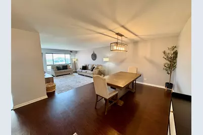 701 Forum Square #409, Glenview, IL 60025 - Photo 6