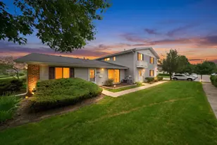 1344 Wakeby Ln, Schaumburg, IL 60193 - Photo 2