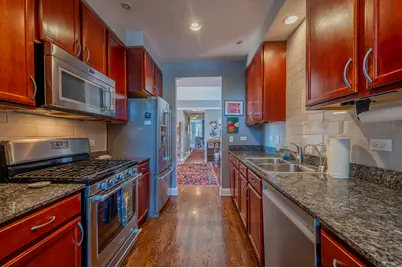 2651 W Greenleaf Avenue #3W, Chicago, IL 60645 - Photo 12