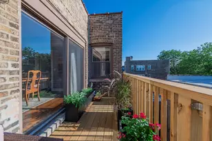 2651 W Greenleaf Ave, Chicago, IL 60645 - Photo 28