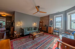 2651 W Greenleaf Ave, Chicago, IL 60645 - Photo 6