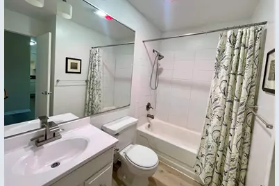725 W Huntington Commons Road #416, Mount Prospect, IL 60056 - Photo 10