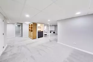 1016 Liberty Dr, Naperville, IL 60540 - Photo 44