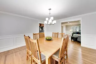 1016 Liberty Dr, Naperville, IL 60540 - Photo 8