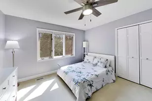 1016 Liberty Dr, Naperville, IL 60540 - Photo 32