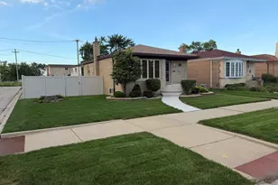 6056 W 60th St, Chicago, IL 60638 - Photo 2