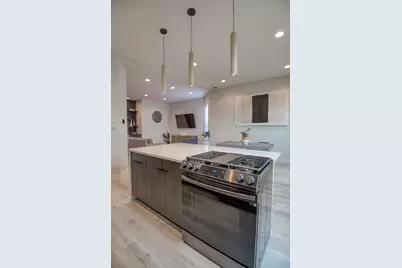 4040 N Kenmore Avenue #3S, Chicago, IL 60613 - Photo 4