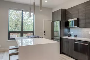 4040 N Kenmore Ave, Chicago, IL 60613 - Photo 2
