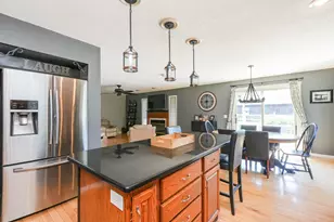 390 W 6th St, Manteno, IL 60950 - Photo 14